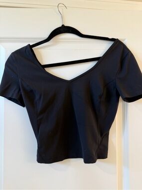 LululemonWomen's Black V-Neck Short Sleeve Top